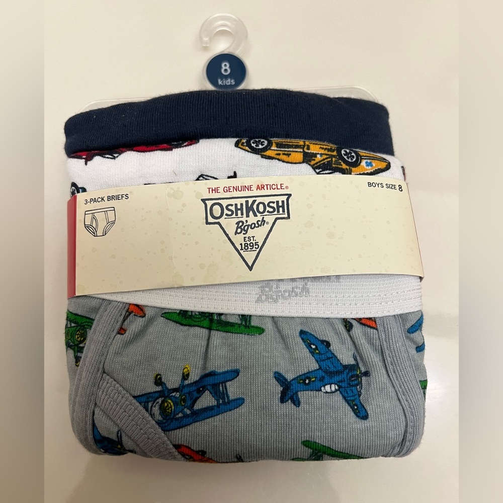 OshKosh B’gosh Boys 3-pack Briefs size 8 - 100% Cotton NIP